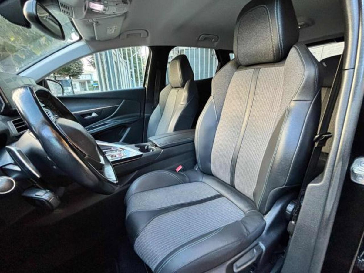 Peugeot 3008 BlueHDi 130 S&S Allure Pack (5)