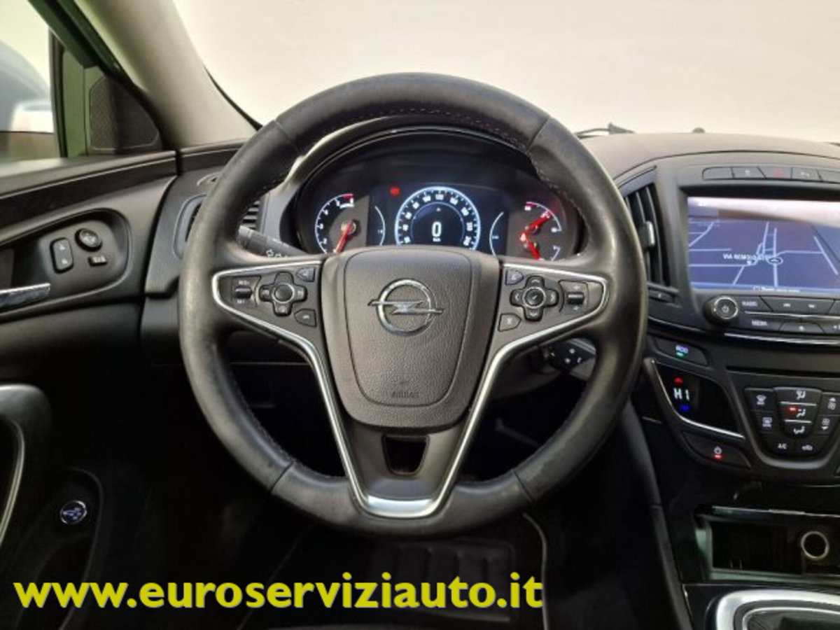 Opel Insignia Station Wagon CDTI 136CV Sports aut. Cosmo (16)