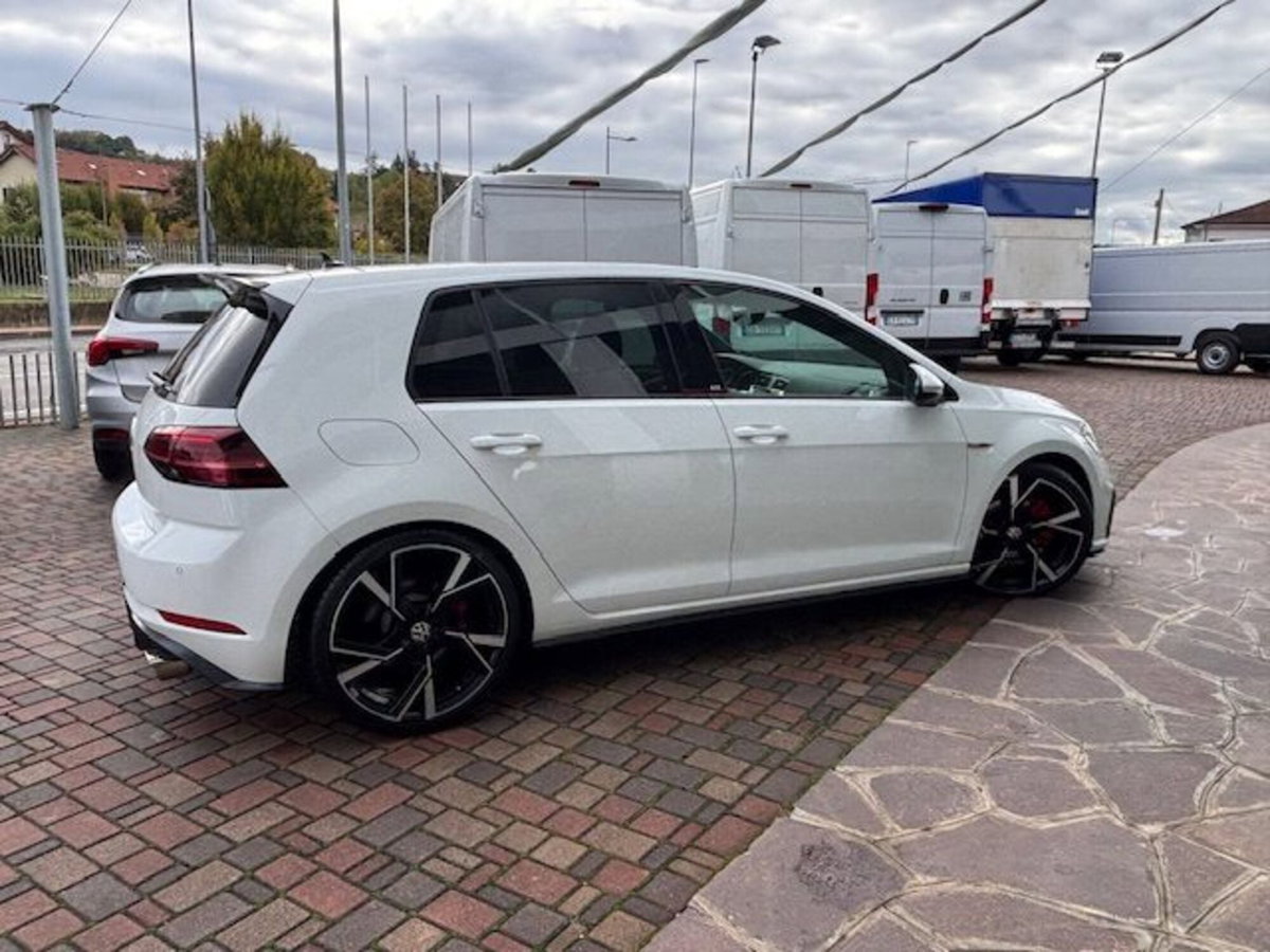 Volkswagen Golf GTI Performance 2.0 TSI DSG 5p. BlueMotion Technology (4)