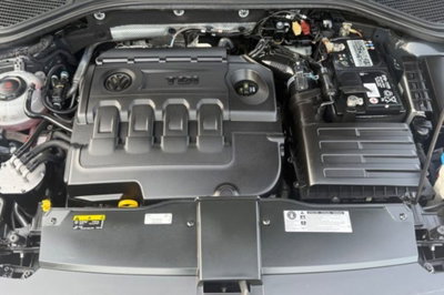 Volkswagen T-Roc 2.0 tdi R-Line 115cv (16)