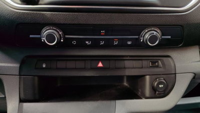Peugeot Traveller BlueHDi 120 S&S Standard Active (14)