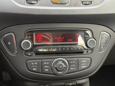 Opel Corsa 1.4 90CV GPL Tech 5 porte n-Joy (16)