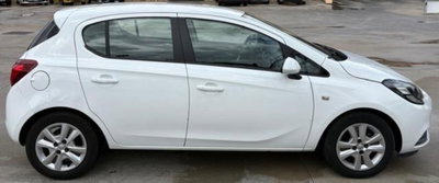 Opel Corsa 1.4 90CV GPL Tech 5 porte n-Joy (6)