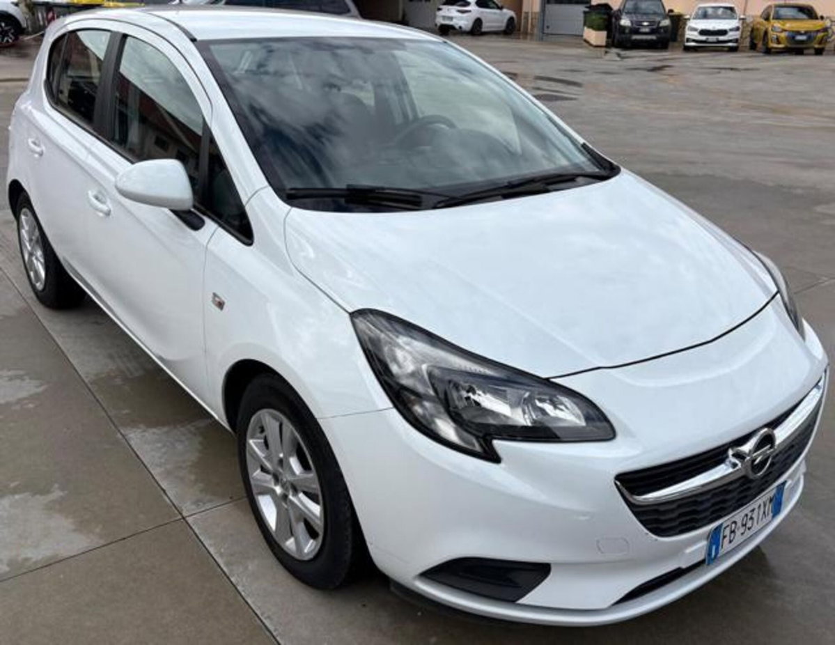 Opel Corsa 1.4 90CV GPL Tech 5 porte n-Joy (7)