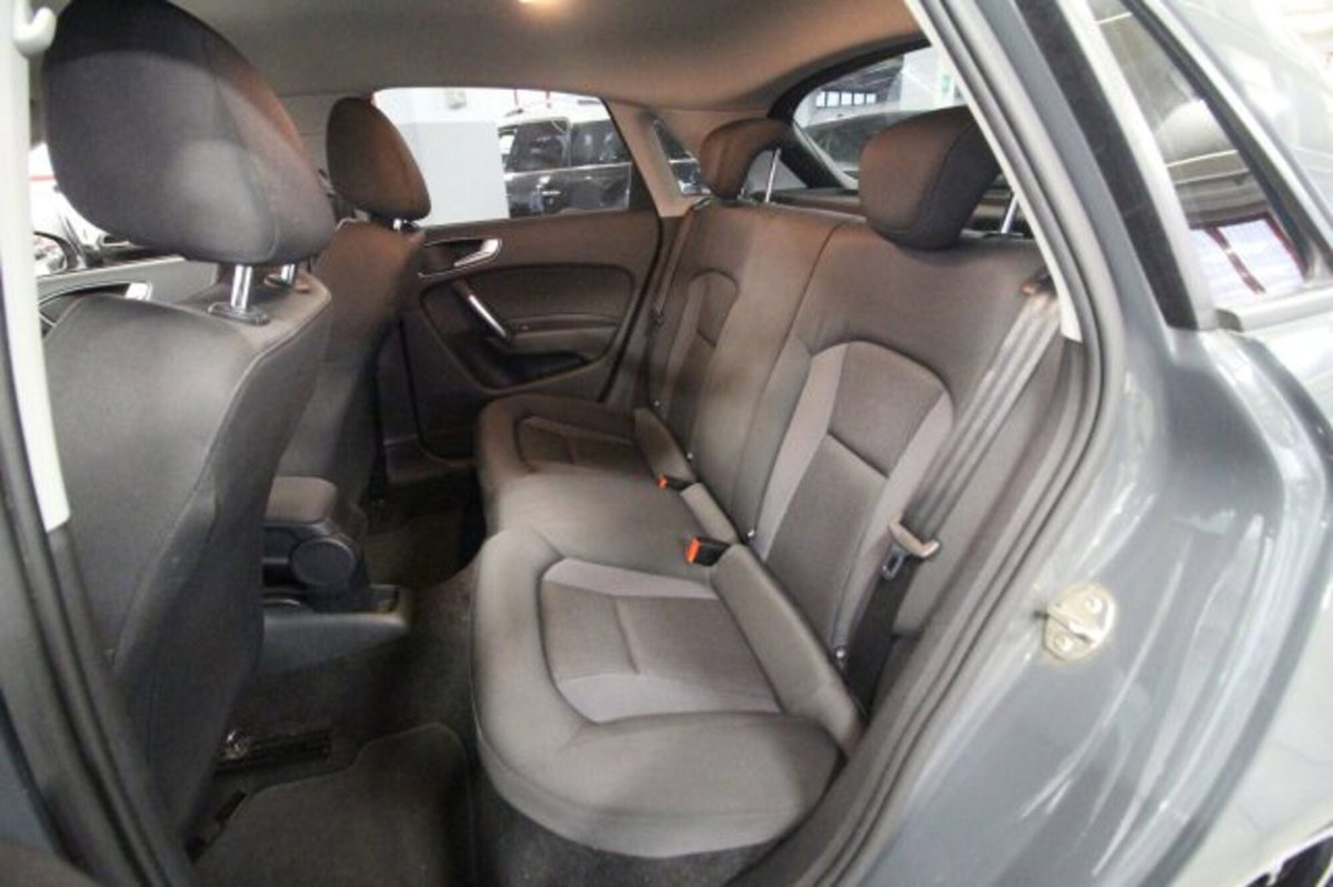 Audi A1 1.4 TDI (12)