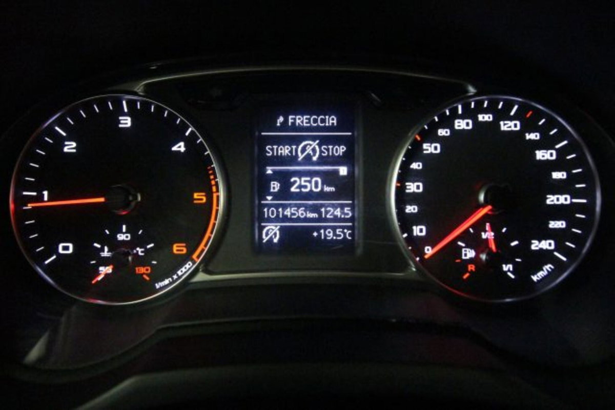 Audi A1 1.4 TDI (8)