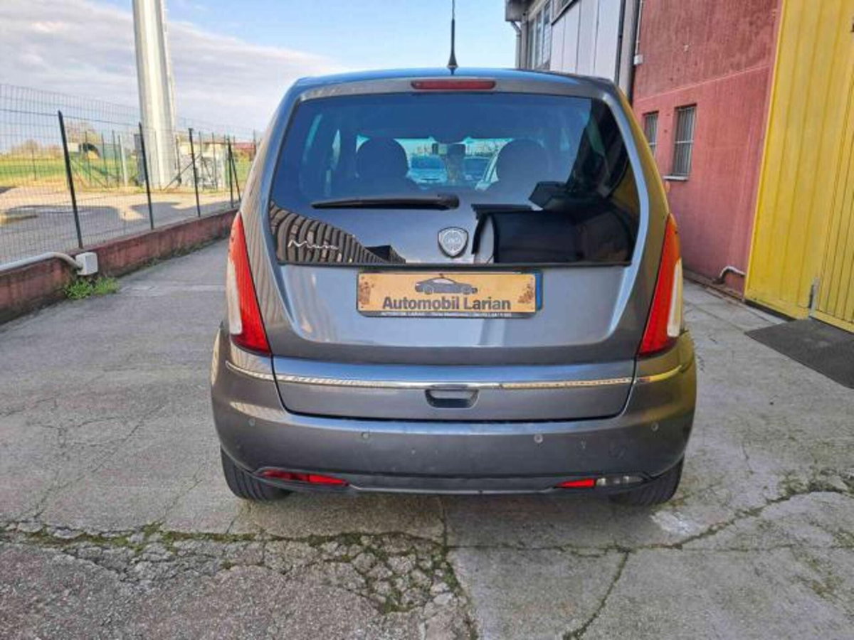 Lancia Musa 1.4 16V Diva (6)