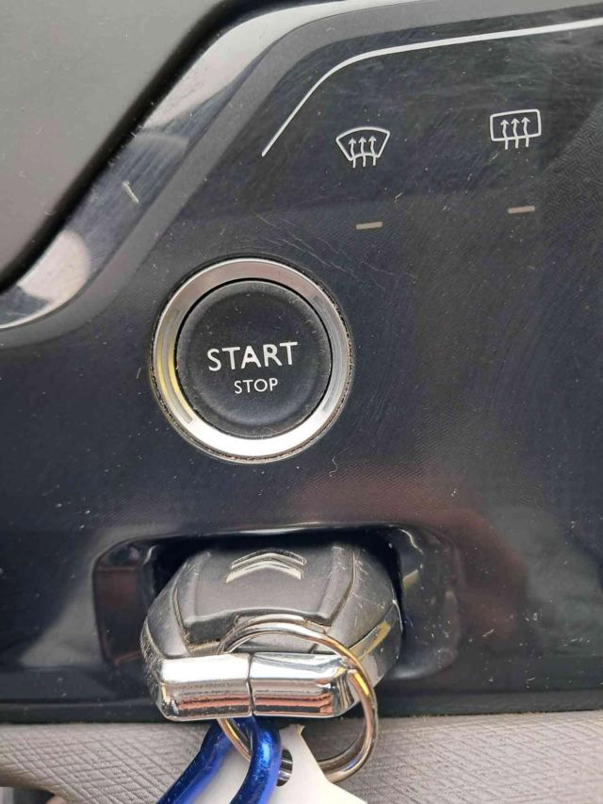 Citroen Grand C4 Picasso BlueHDi 120 S&S Shine (17)