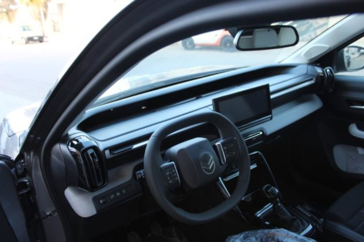Citroen C3 1.2 turbo Max 100cv s&s (7)