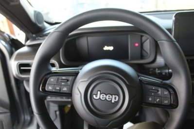 Jeep Avenger 1.2 turbo 85th Anniversary fwd 100cv (9)