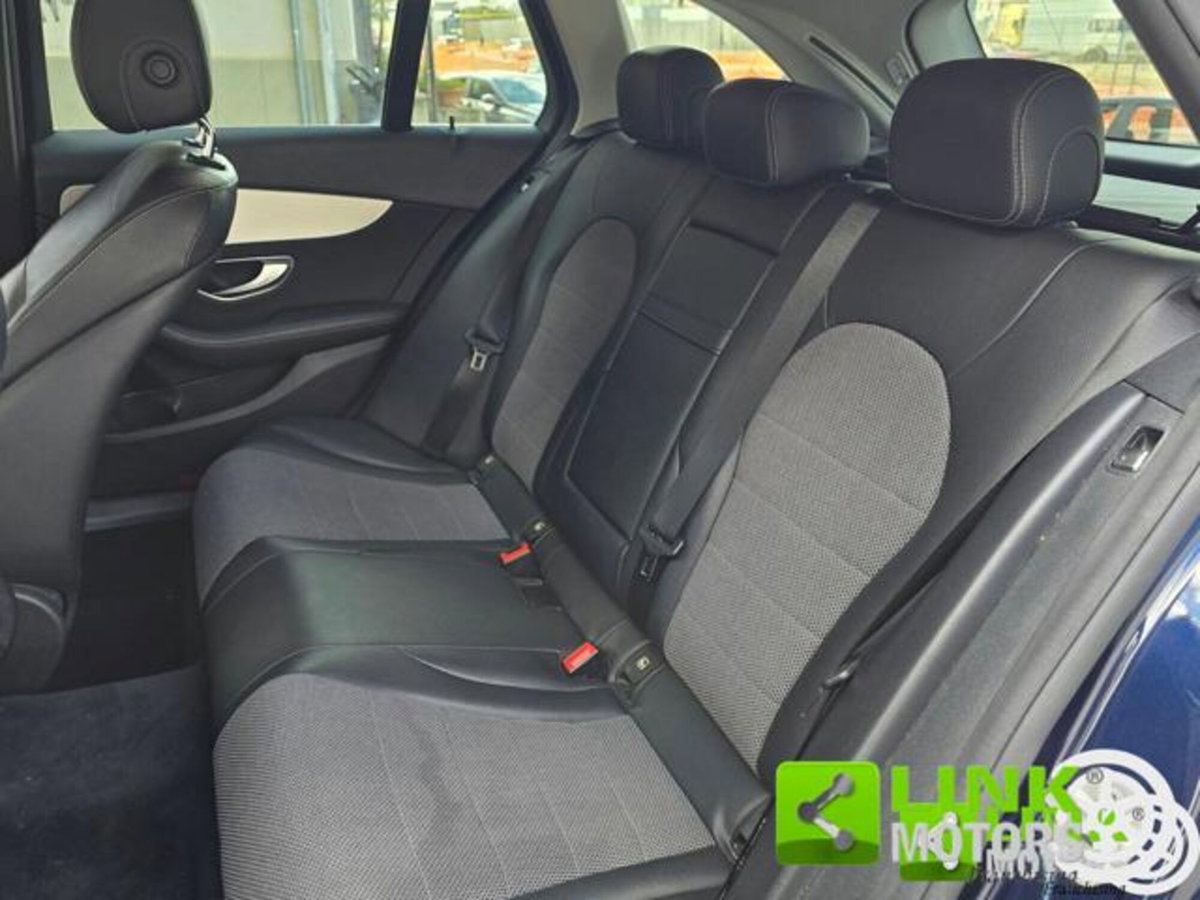 Mercedes-Benz Classe C Station Wagon 220 d 4Matic Auto Premium (6)