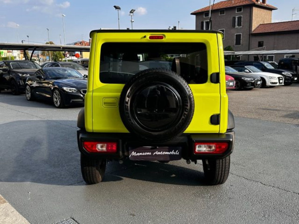 Suzuki Jimny 1.5 5MT Top (3)