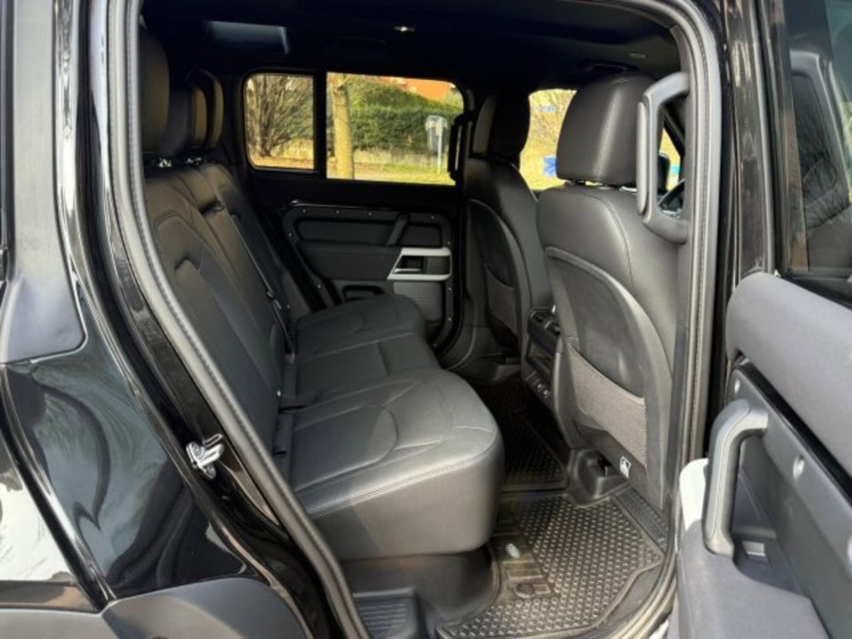 Land Rover Defender 110 3.0d mhev X-Dynamic SE awd 200cv auto 7p.ti (10)