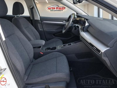Volkswagen Golf Variant 1.0 eTSI EVO DSG Life (12)