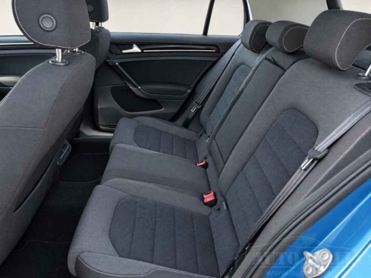 Volkswagen Golf 2.0 TDI 5p. Highline BlueMotion Technology (10)