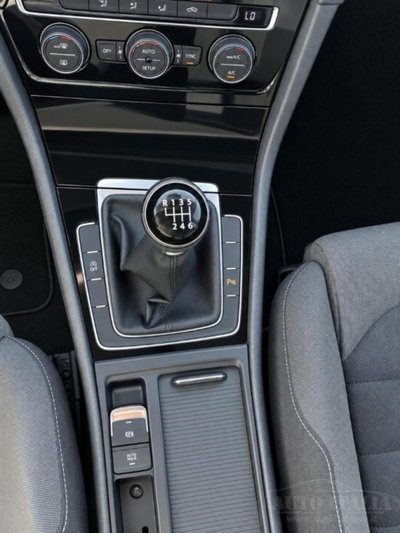 Volkswagen Golf 2.0 TDI 5p. Highline BlueMotion Technology (15)