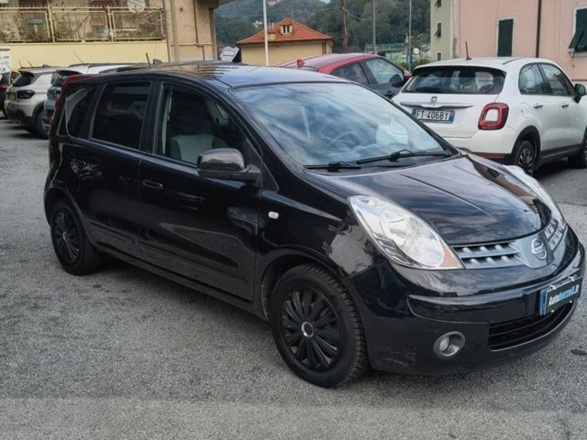 Nissan Note 1.4 16V Sport (3)