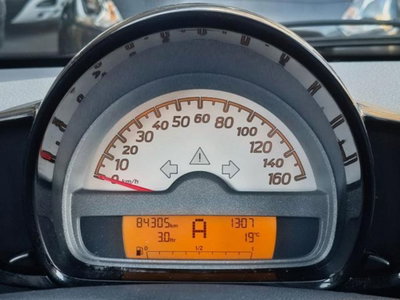 smart Fortwo 1000 52 kW MHD coupé pure (11)