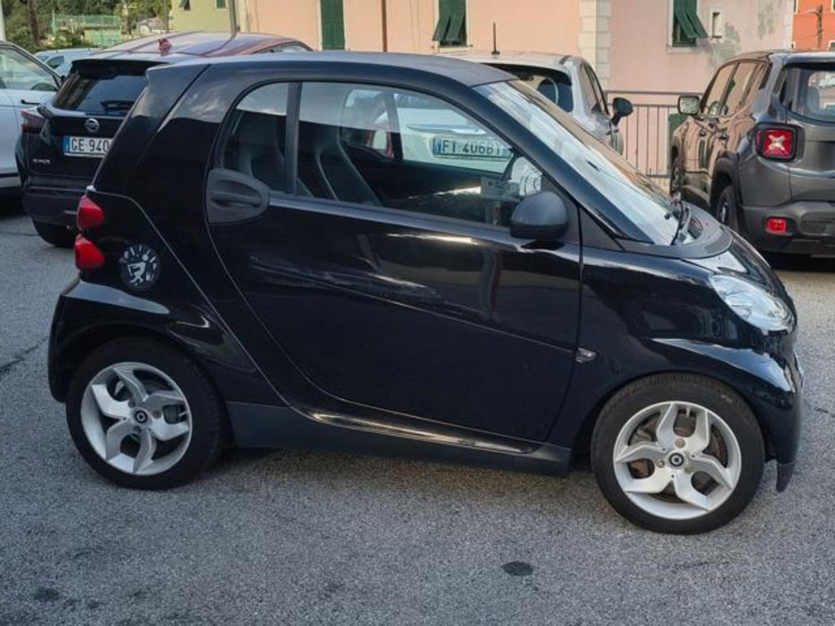 smart Fortwo 1000 52 kW MHD coupé pure (6)