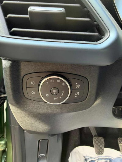 Ford Tourneo Courier 1.0 EcoBoost 100 CV Plus (14)