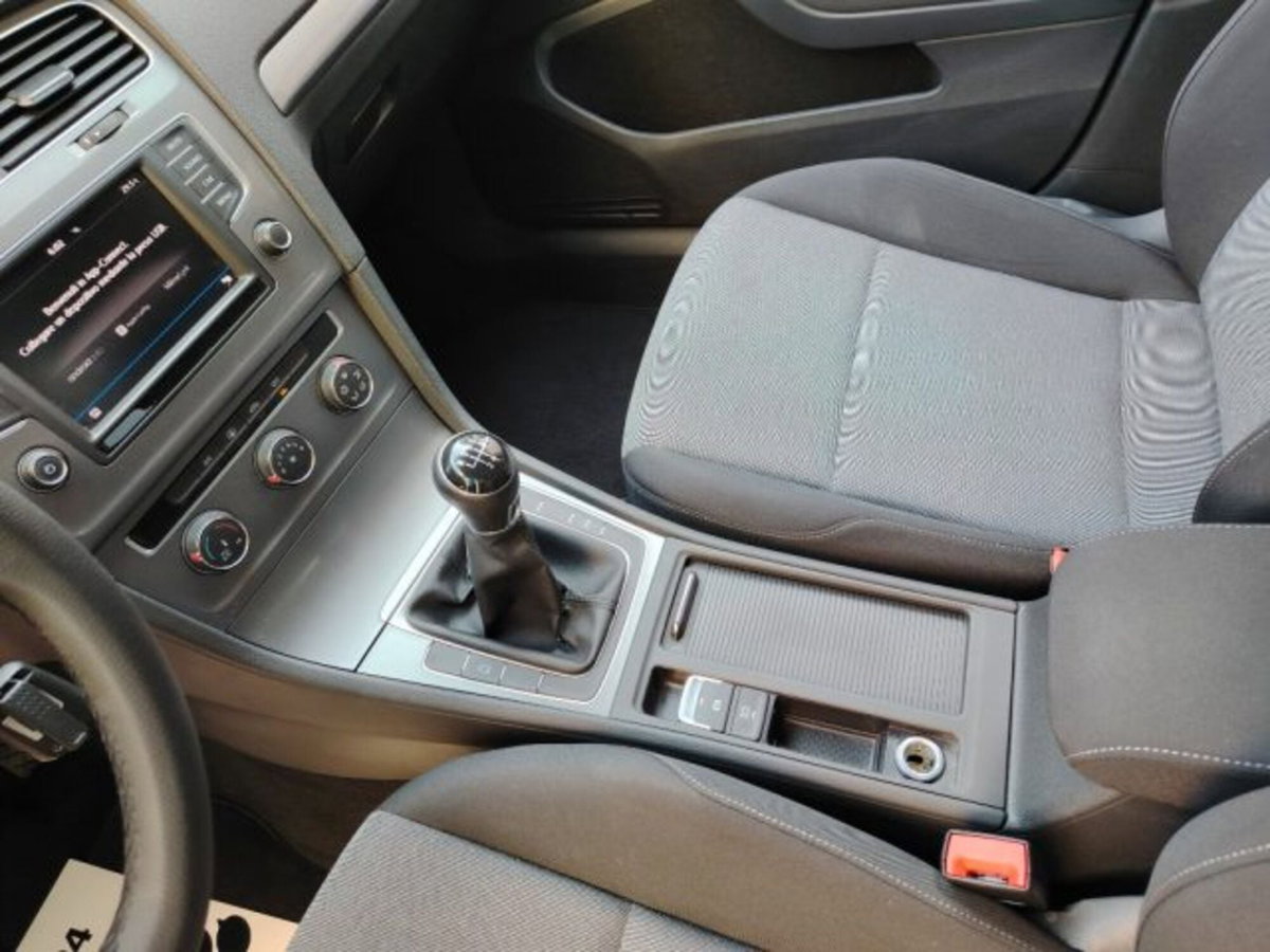 Volkswagen Golf 1.2 TSI 85 CV 5p. Trendline BlueMotion Technology (10)