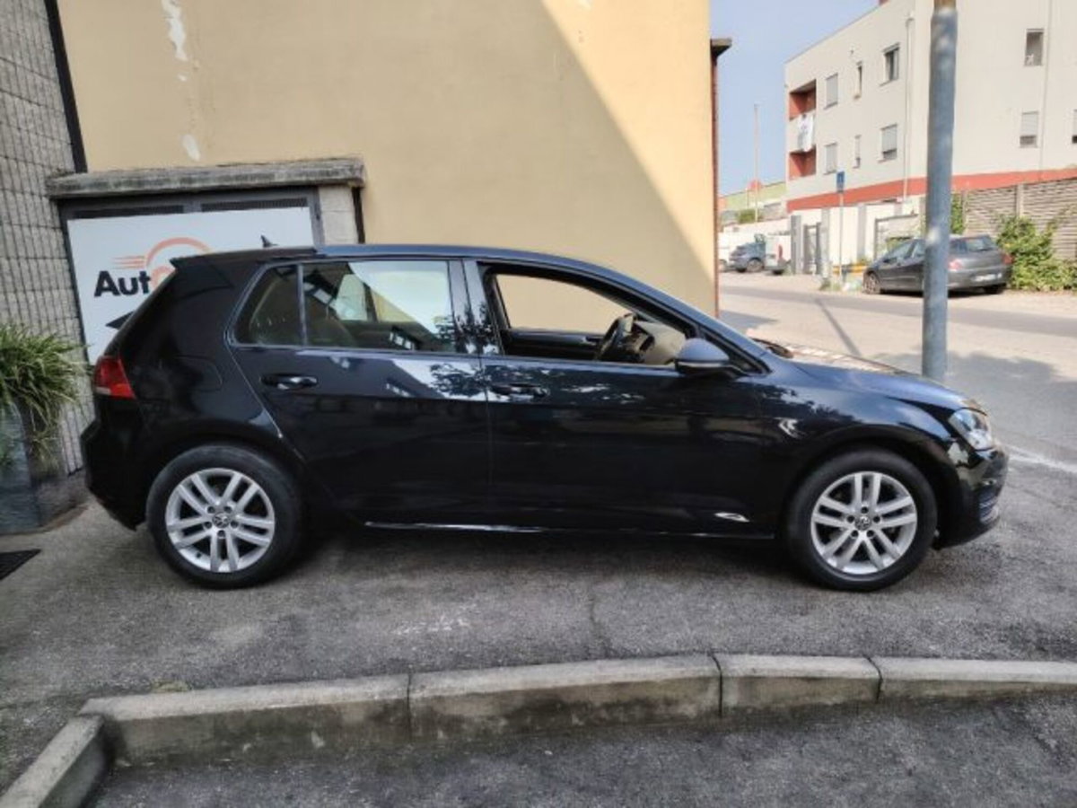 Volkswagen Golf 1.2 TSI 85 CV 5p. Trendline BlueMotion Technology (2)