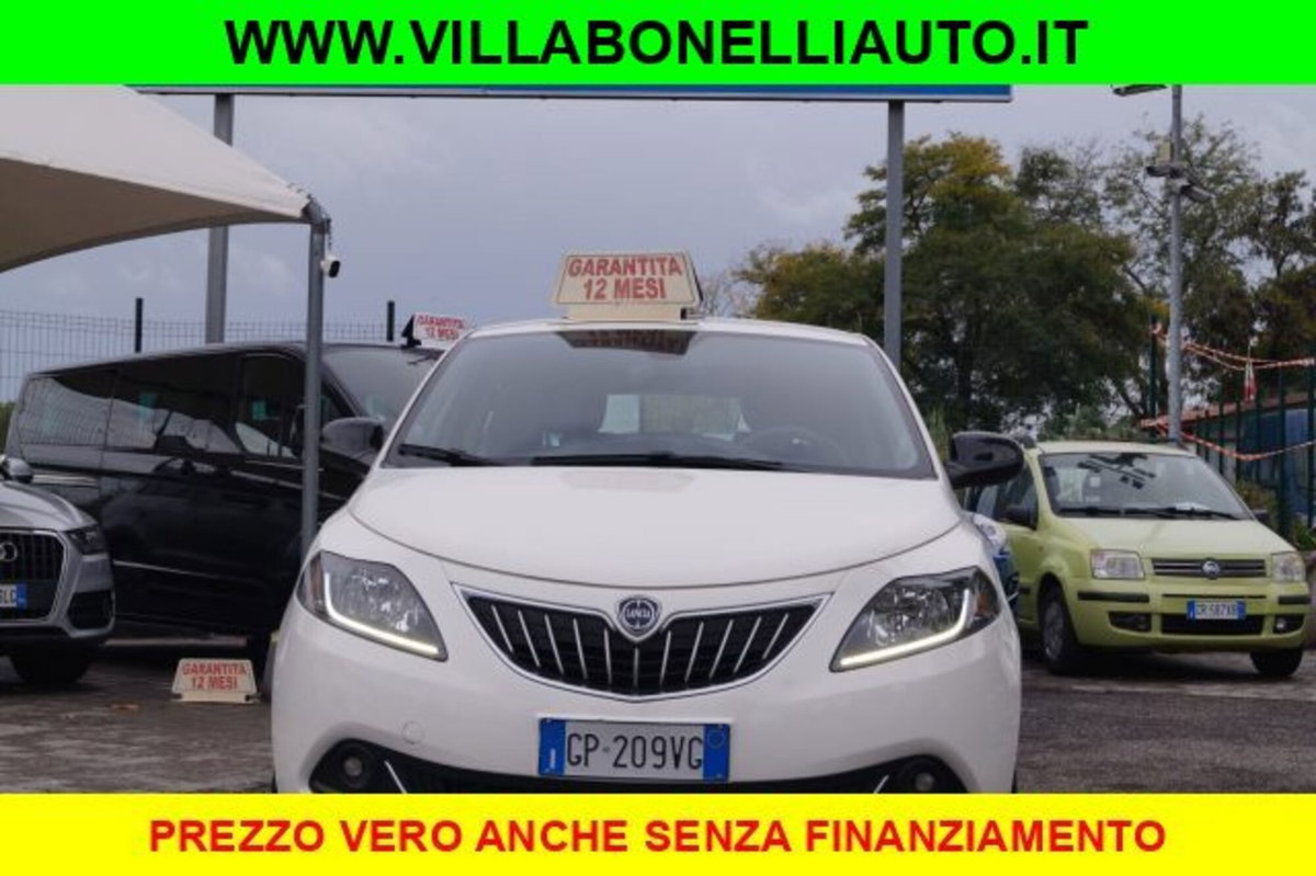 Lancia Ypsilon 1.0 FireFly 5 porte S&S Hybrid Gold Plus