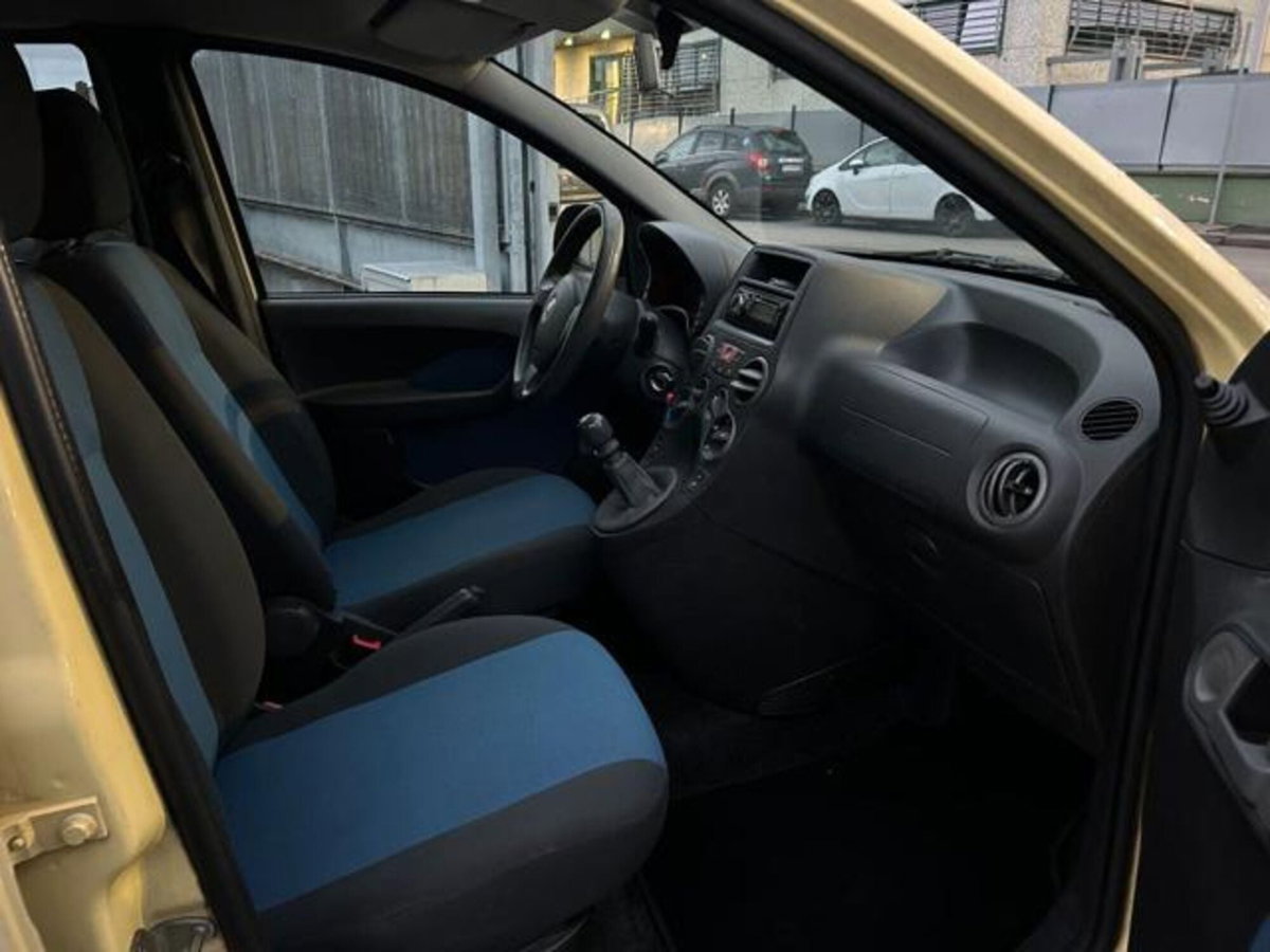Fiat Panda 1.2 Dynamic Euro 5 (11)
