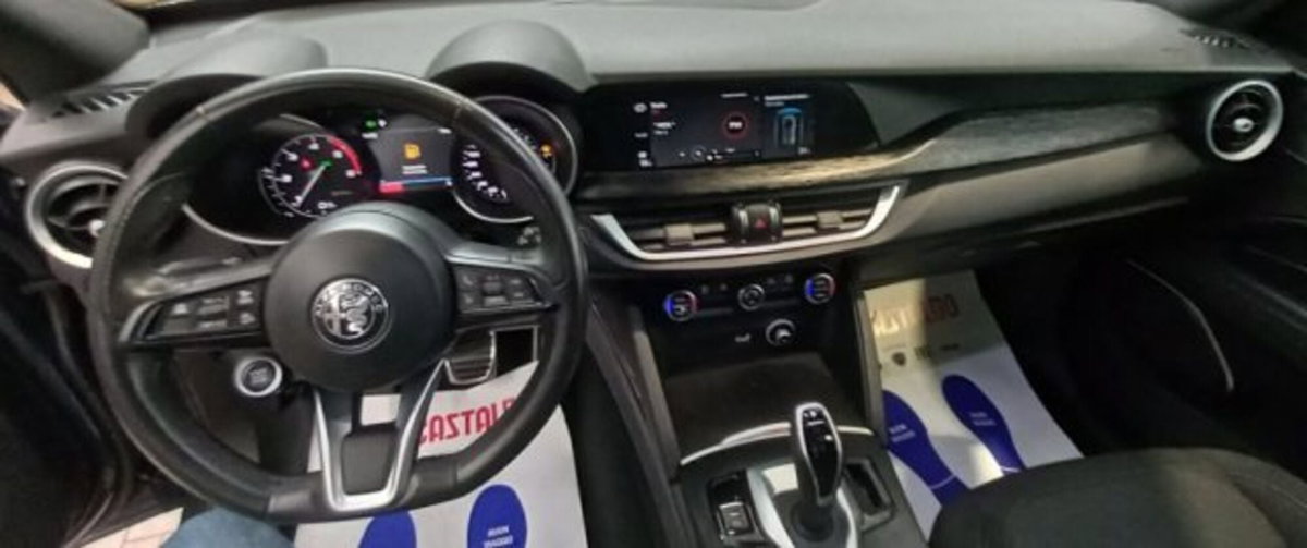 Alfa Romeo Stelvio Stelvio 2.2 Turbodiesel 160 CV AT8 RWD Super Business (11)