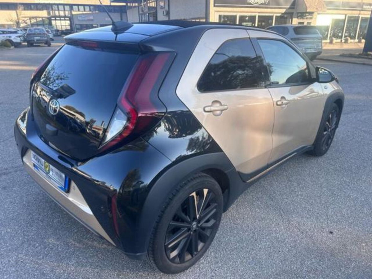 Toyota Aygo X 1.0 VVT-i 72 CV 5 porte Limited Air (5)