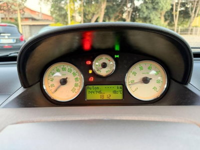 Lancia Ypsilon 16V Oro (9)