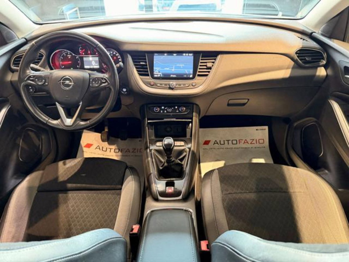 Opel Grandland X 1.5 diesel Ecotec Start&Stop Innovation (2)