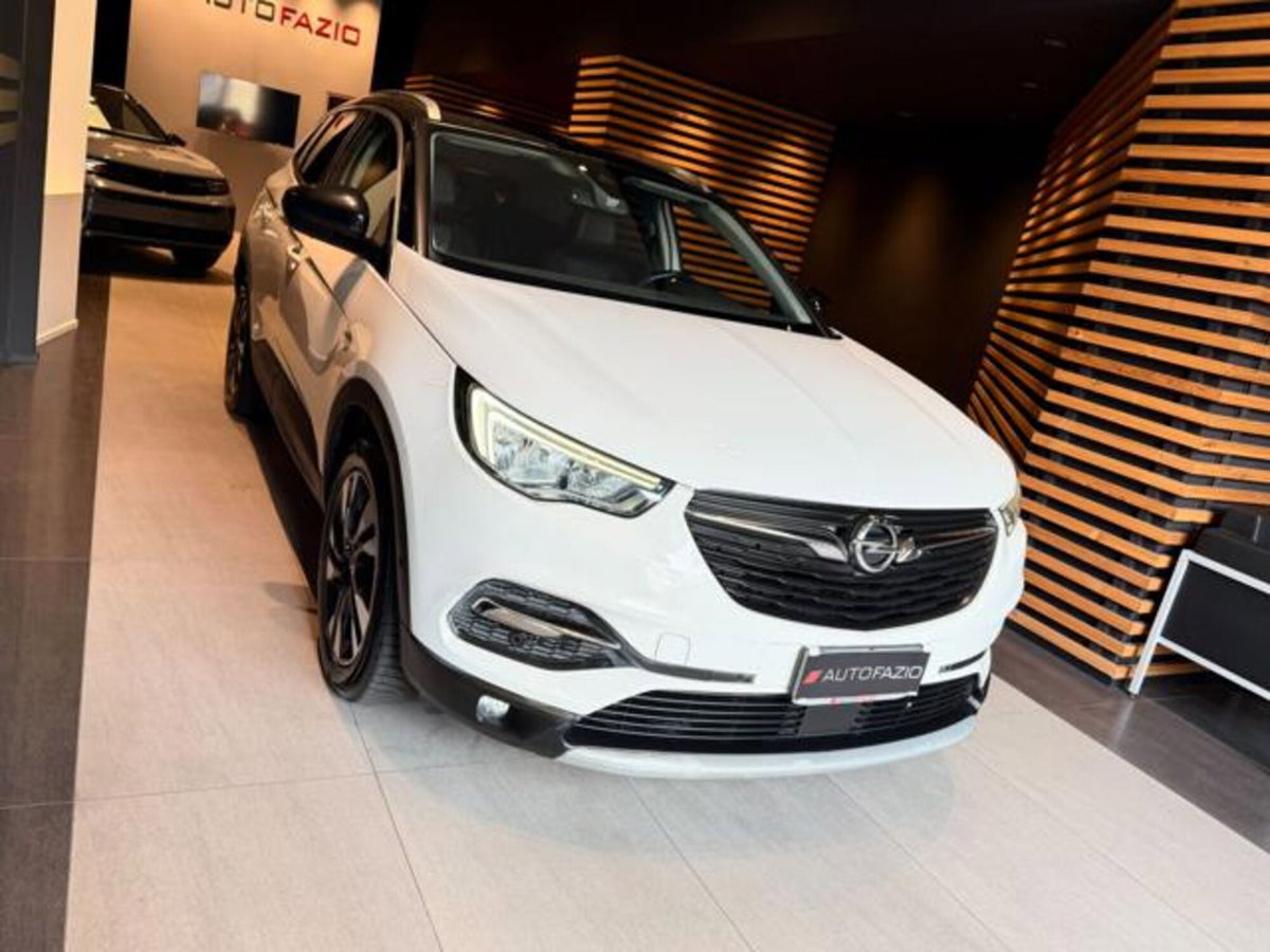 Opel Grandland X 1.5 diesel Ecotec Start&Stop Innovation (3)