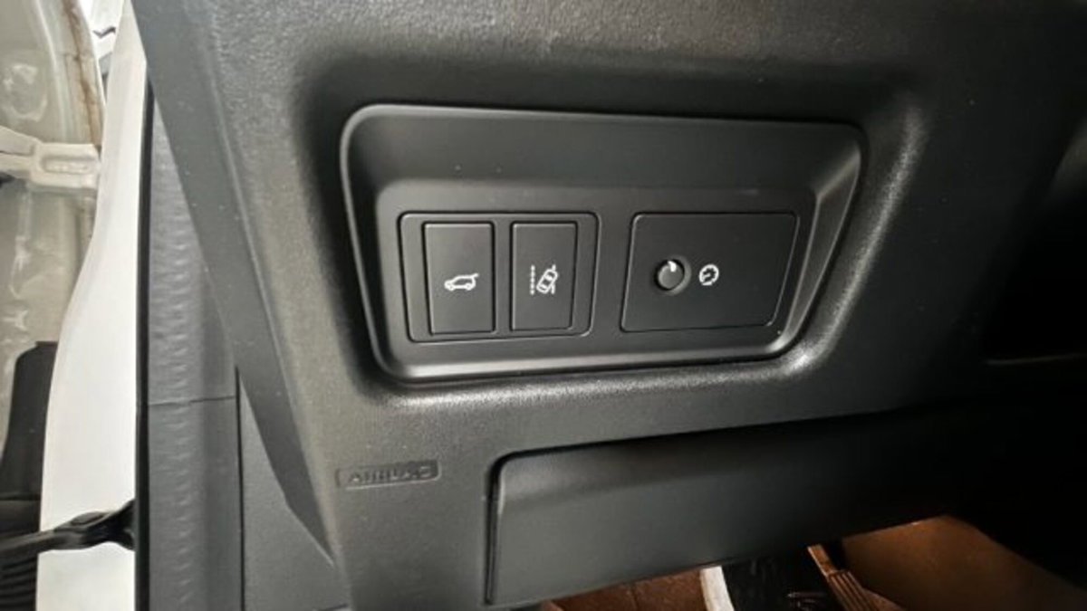 Land Rover Discovery Sport 2.0D I4-L.Flw 150 CV AWD Auto (14)