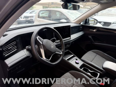 Volkswagen Tiguan Allspace 2.0 tdi R-Line 150cv dsg (17)