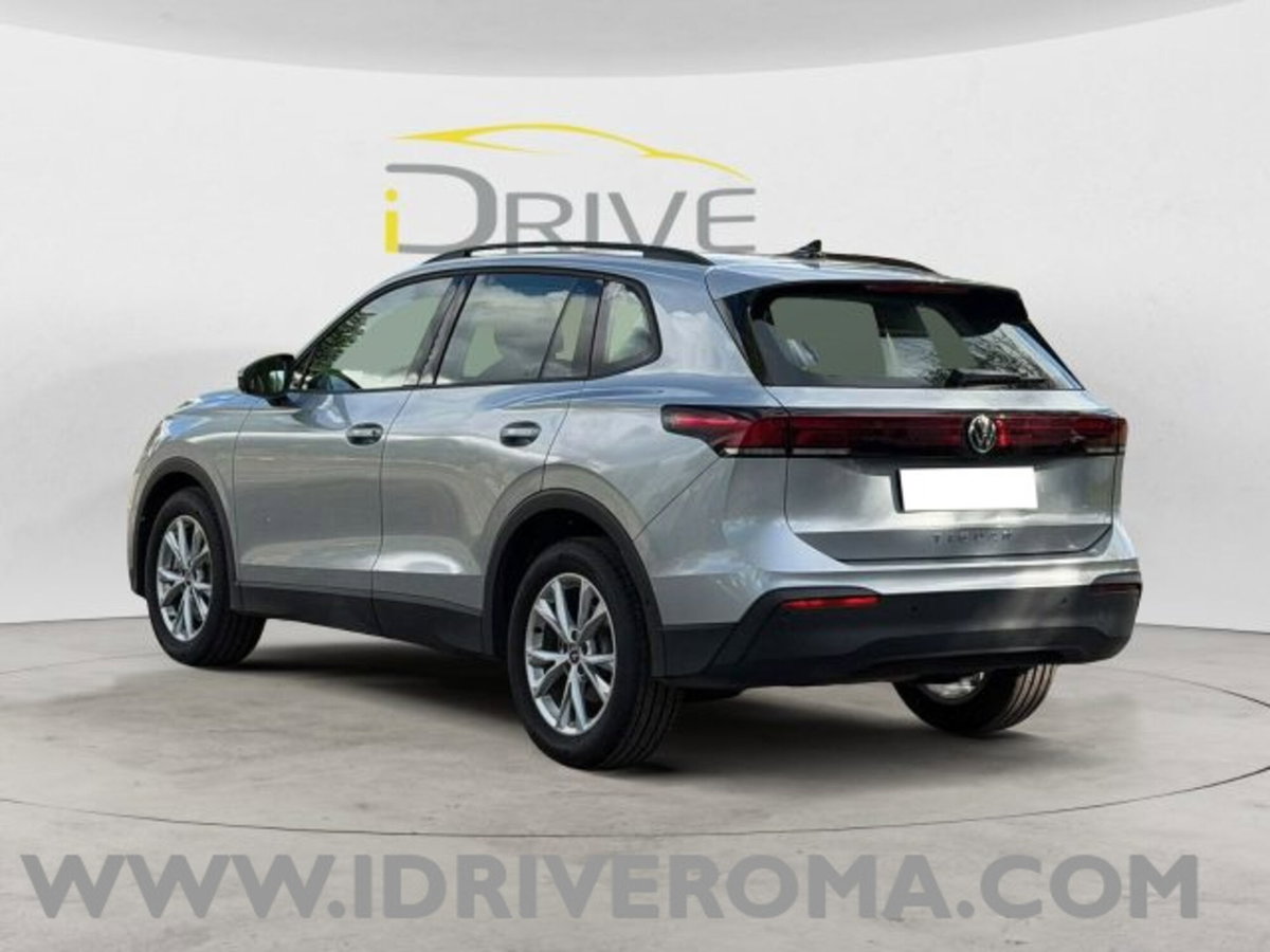 Volkswagen Tiguan Allspace 2.0 tdi R-Line 150cv dsg (4)