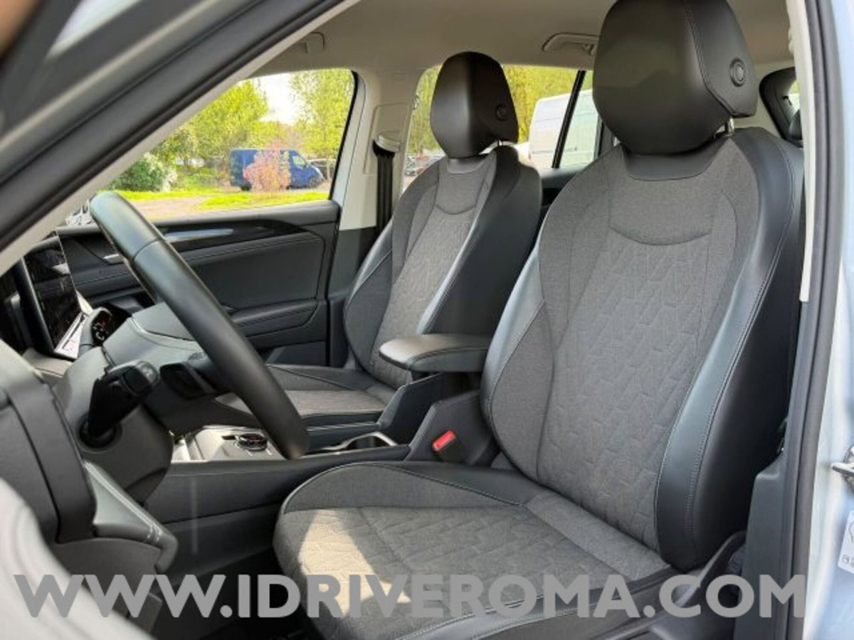 Volkswagen Tiguan Allspace 2.0 tdi R-Line 150cv dsg (7)