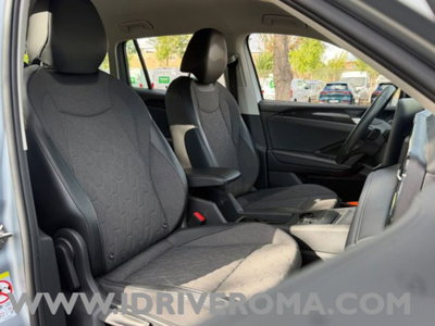 Volkswagen Tiguan Allspace 2.0 tdi R-Line 150cv dsg (9)