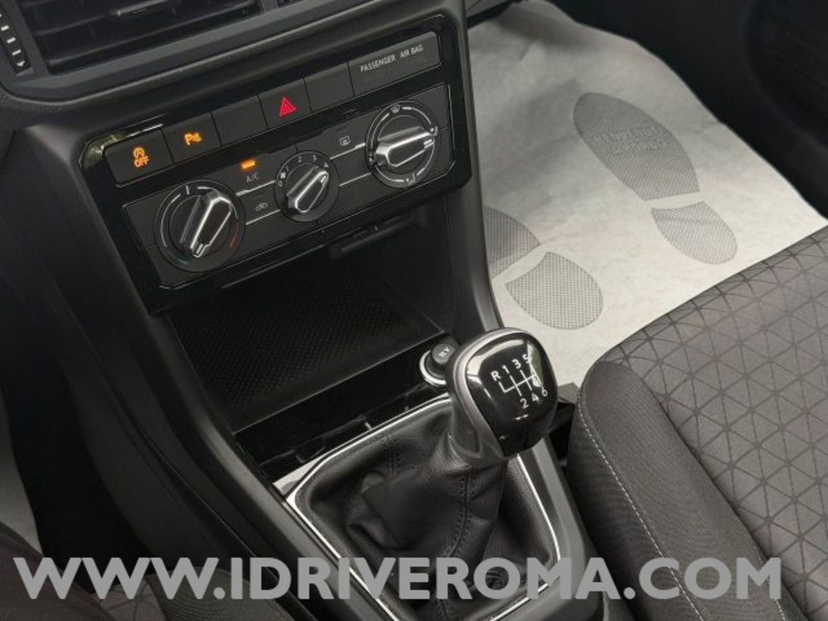 Volkswagen T-Cross 1.0 tsi Trend 95cv (16)
