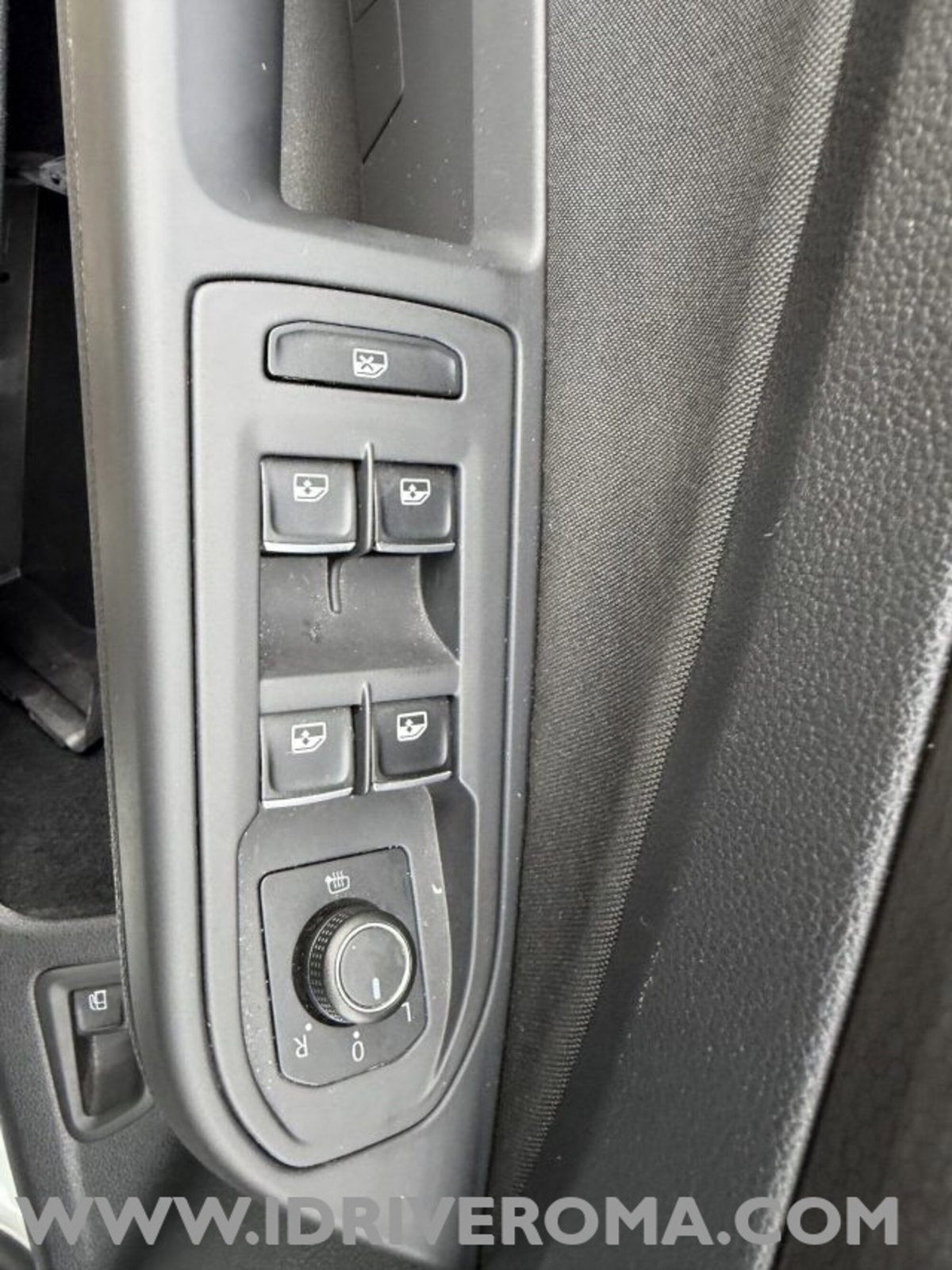 Volkswagen Golf 1.4 GTE DSG Plug-In Hybrid (9)
