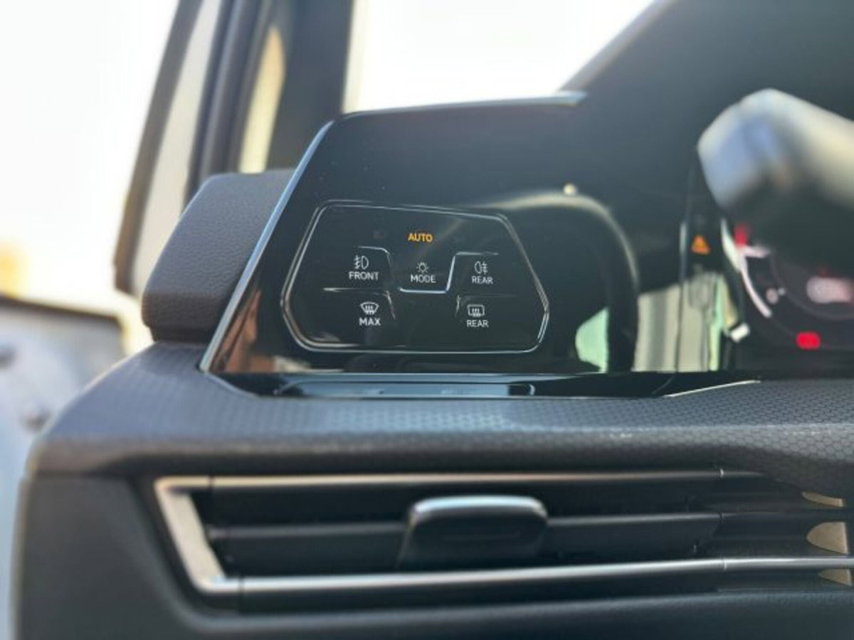 Volkswagen Golf 2.0 TDI GTD DSG (13)