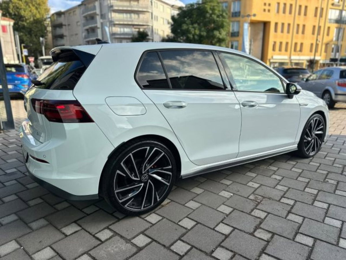 Volkswagen Golf 2.0 TDI GTD DSG (4)