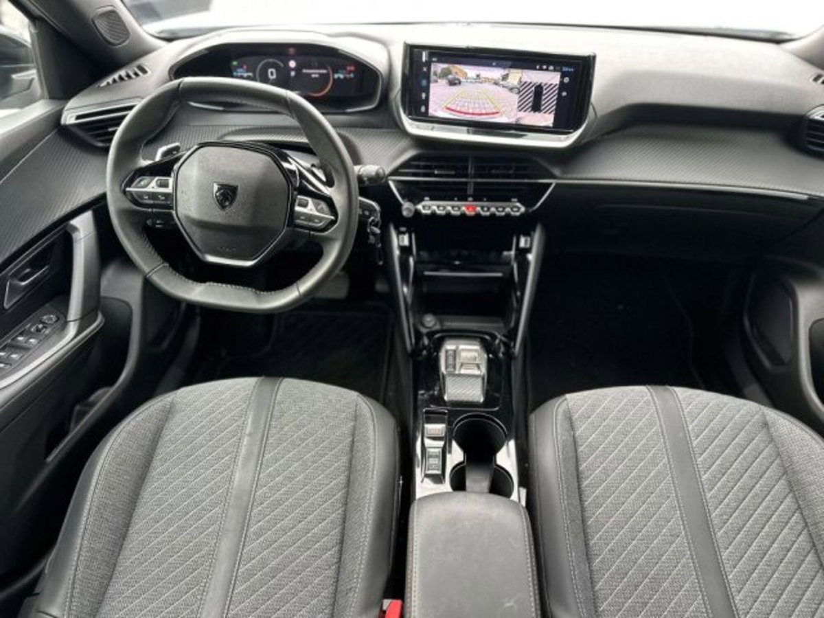 Peugeot 2008 PureTech 130 S&S EAT8 Allure Pack (11)