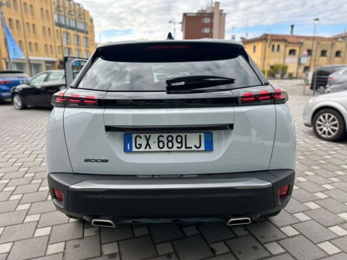 Peugeot 2008 PureTech 130 S&S EAT8 Allure Pack (3)