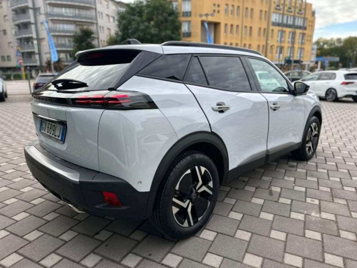 Peugeot 2008 PureTech 130 S&S EAT8 Allure Pack (4)
