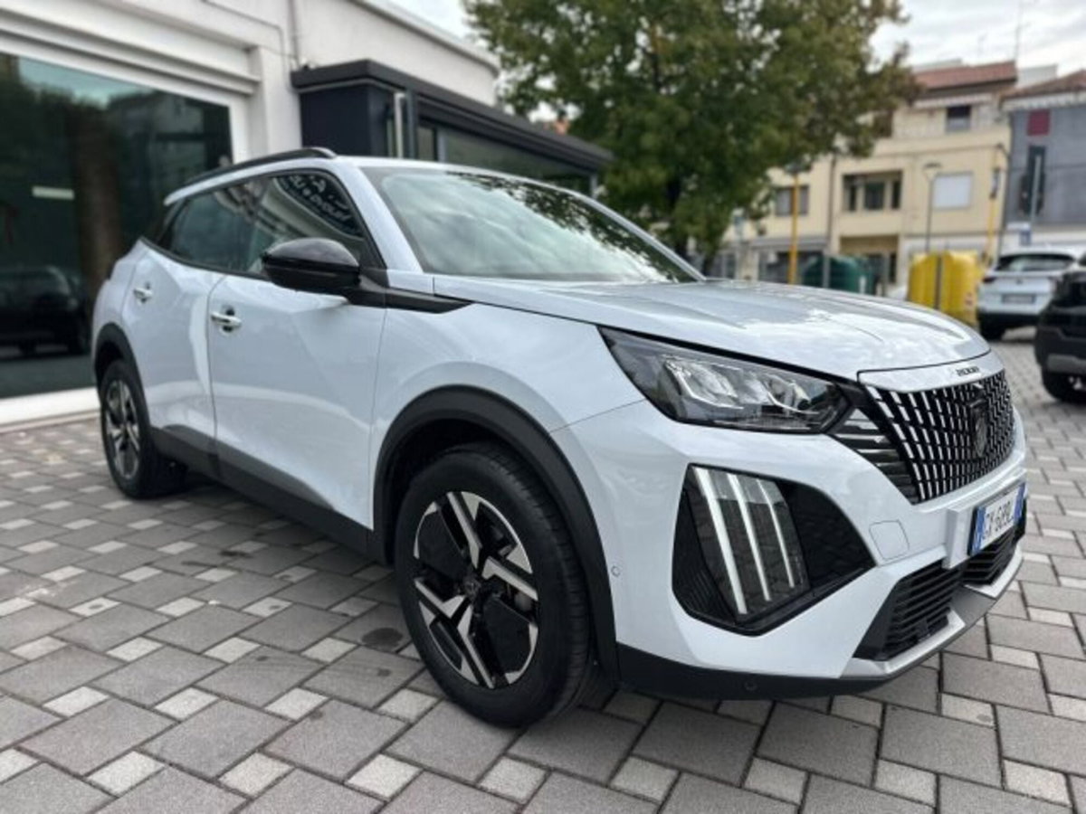 Peugeot 2008 PureTech 130 S&S EAT8 Allure Pack (5)
