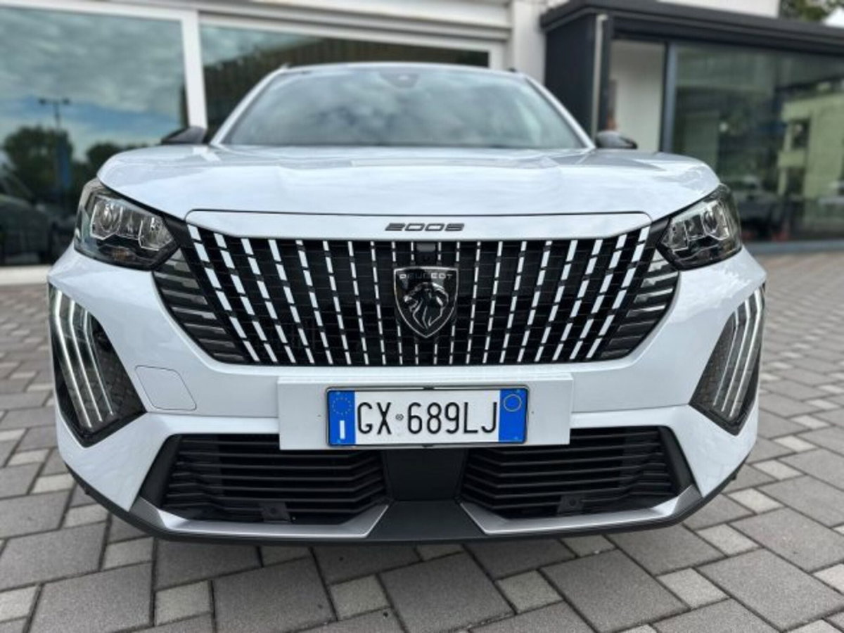Peugeot 2008 PureTech 130 S&S EAT8 Allure Pack (6)