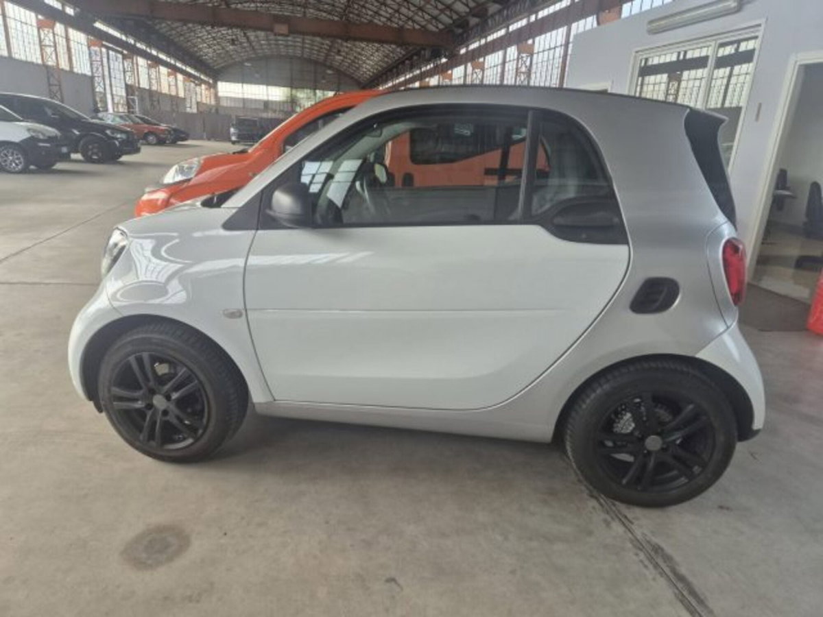 smart Fortwo 70 1.0 twinamic BRABUS Style (4)