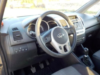 Kia Venga 1.4 EcoGPL Active (13)
