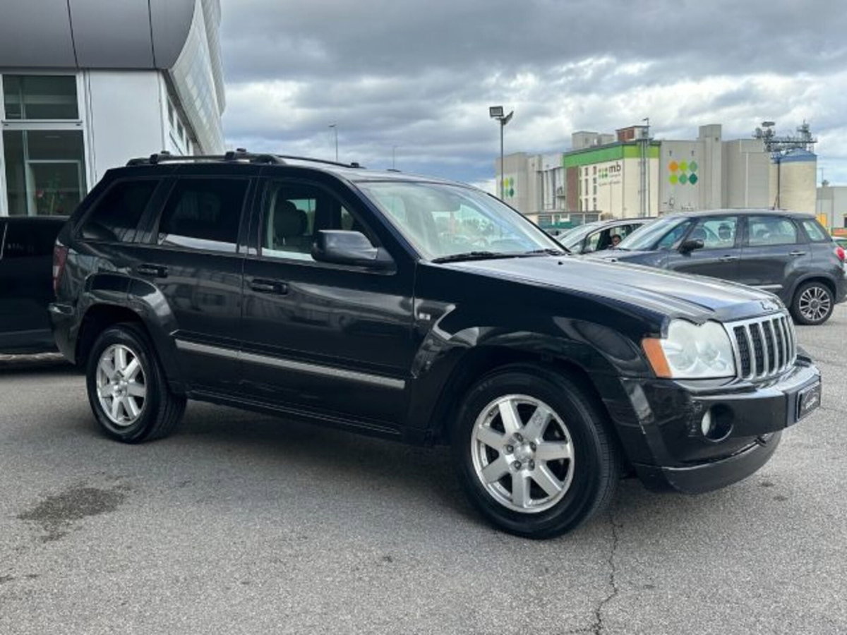 Jeep Grand Cherokee 3.0 V6 CRD Overland (2)